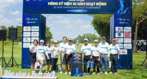 240 Golfer tranh tài tại Giải Golf Kỷ niệm 30 năm hoạt động Sân Golf Sông Bé