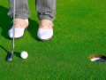 Gimmie: Cú putt “miễn phí” gây tranh cãi trong golf