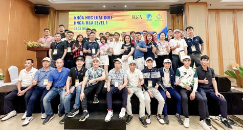 Hơn 40 học viên đạt chứng chỉ Luật Golf level 1