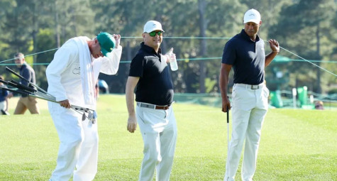 Gậy putter Wilson 8802 - "Vũ khí" của Tiger Woods tại vòng tập The Masters