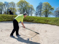 Có thể cào cát trong khu vực bunker hay không?