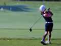 Giúp trẻ em hứng thú với golf