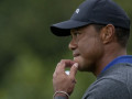 Tiger Woods chật vật với vòng mở màn 79 gậy tại The Open 