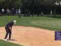 Haotong Li gây sốc khi putt bóng ra khỏi bunker
