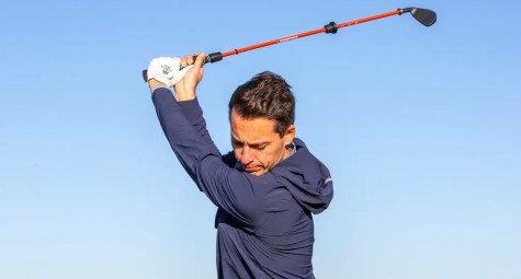 Tại sao golfer nên sử dụng dụng cụ hỗ trợ tập golf?