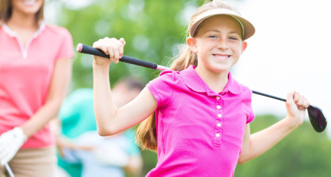 World Golf Trend: Xu hướng golfer nhí tự nhập điểm trên sân golf, tiện lợi hay lạc hướng?