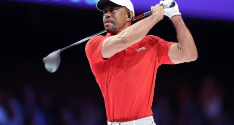 Tiger Woods thông báo vừa trải qua ca phẫu thuật cột sống