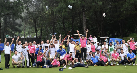 CLB Golf 1982 lần thứ hai chinh phục đỉnh cao Giải Vô địch Golf 12 Con Giáp
