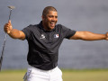 Từng dùng chổi làm gậy golf, Jhonattan Vegas hiện khuấy động vòng mở màn PGA Championship 2025