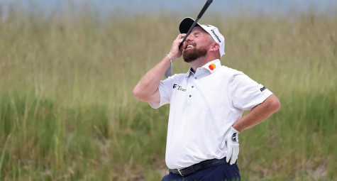 Pha phạm luật “đãng trí” của Shane Lowry: Nhấc bóng không đánh dấu