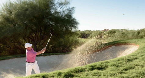 Hai điều chỉnh trong set-up giúp golfer làm chủ bunker mềm 