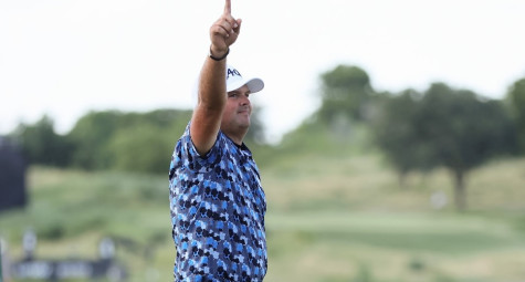 “Cứu thua” nghẹt thở ở play-off, Patrick Reed giành danh hiệu LIV Golf đầu tiên
