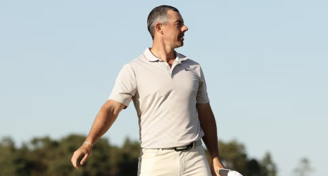 Rory McIlroy tăng tốc ngoạn mục, dẫn đầu Scottish Open trước thềm chung kết