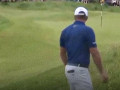 Video: Cú đánh “hụt bóng” của Bryson DeChambeau tại vòng 1 The Open