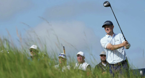 The Open 2025: Justin Rose suýt gây họa với cú "shank" vào khán đài