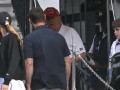 Ông Trump ra sân golf, dập tắt tin đồn qua đời 