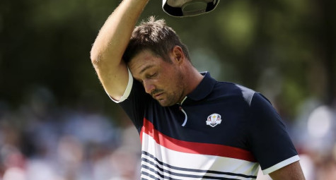 Ryder Cup: Vì sao gọi DeChambeau là golfer kém may mắn nhất ngày khai màn?