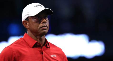Tiger Woods lại gặp tai nạn xe hơi