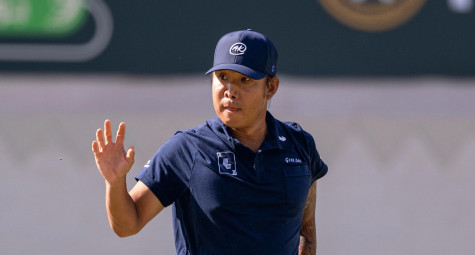 Anthony Kim ra mắt ấn tượng trong màu áo 4Aces tại LIV Golf Adelaide