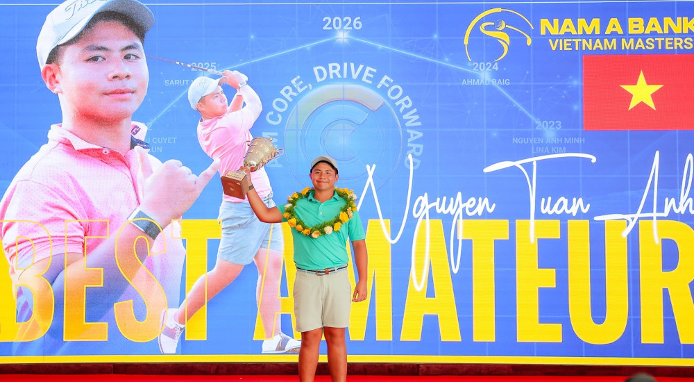 Nguyễn Tuấn Anh bảo vệ thành công danh hiệu Best Amateur Nam A Bank Vietnam Masters 