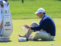 Rory McIlroy bỏ dở buổi tập PGA Championship vì chấn thương