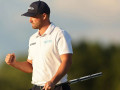 Wyndham Clark tiến sát danh hiệu U.S. Open thứ hai, Scottie Scheffler bám đuổi