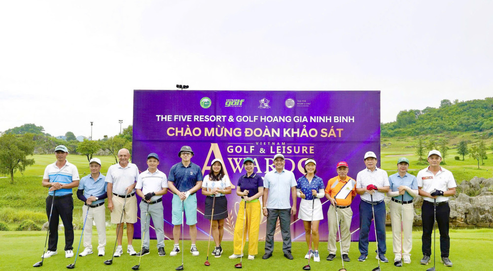 [KHẢO SÁT SÂN GOLF MIỀN BẮC] Ngày 1: Royal Golf Course - Thảo nguyên xanh giữa lòng núi đá 