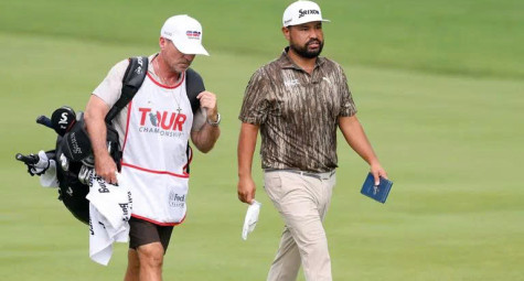 JJ Spaun rút lui khỏi Tour Championship vì chấn thương 