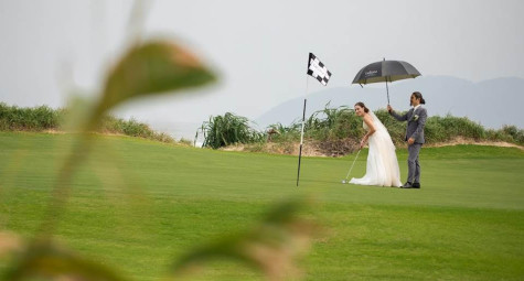 Đám cưới trong mơ trên sân golf Laguna Lăng Cô