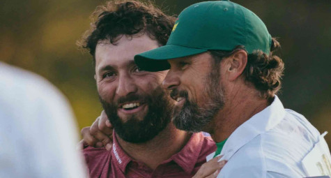 Jon Rahm bày tỏ sự biết ơn cho caddie sau khi giành chiến thắng ở The Masters