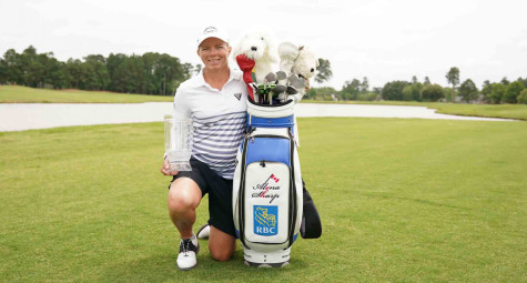 Alena Sharp vô địch Champions Fore Change Invitational