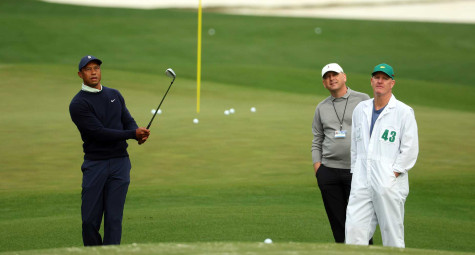 Liệu ai sẽ là caddie tiềm năng tiếp theo của Tiger Woods?