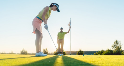 Đổi đời với nghề dạy golf: dễ hay khó?