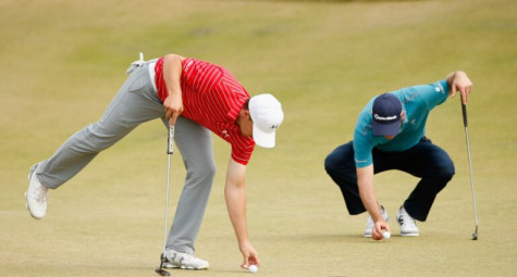 Bóng golf không nằm yên ở vị trí - xử lý thế nào?