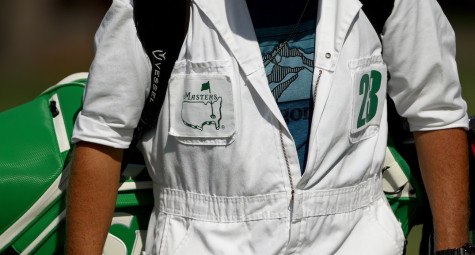 Vì sao caddie ở The Masters mặc jumpsuit trắng?