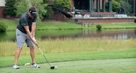Mẹo hay: Gióng mục tiêu và định hình mặt gậy chuẩn xác ở tee box