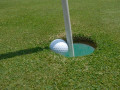 Luật Golf: Những phương án với cờ khi gạt bóng