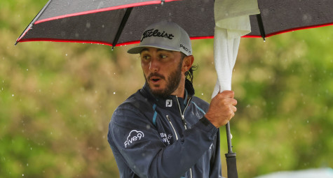 Kinh nghiệm chơi golf dưới trời mưa golfer cần ghi nhớ
