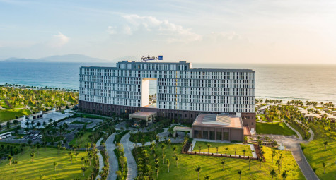 [VIETNAM GOLF & LEISURE AWARDS] Radisson Blu Cam Ranh - Khu nghỉ dưỡng 5 sao mang hơi thở làng chài truyền thống