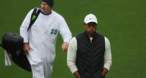 Tiger Woods rơi khỏi top 1.300 OWGR
