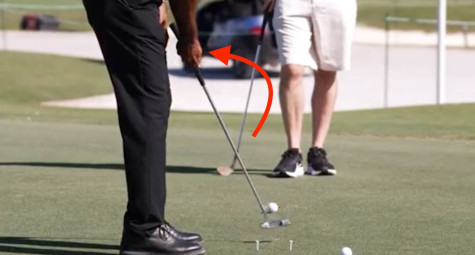 Bài tập gạt bóng bằng một tay của Tiger Woods liệu có hiệu quả?