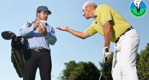 Bắt cặp với caddie tệ, có được sa thải ngay giữa vòng đấu?