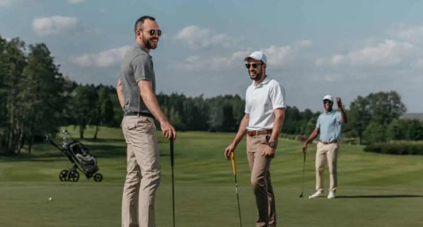 Có phải chỉ người giàu thích chơi golf? 