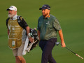 Shane Lowry chia tay caddie lâu năm