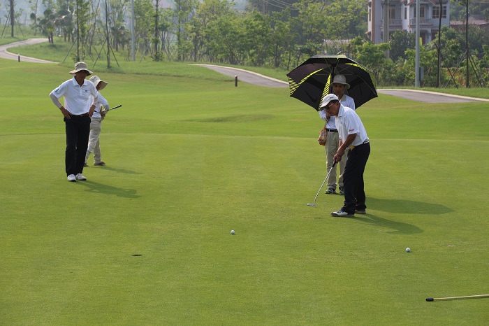 Swing for the Kids: 10 năm đồng hành cùng trẻ em Việt Nam