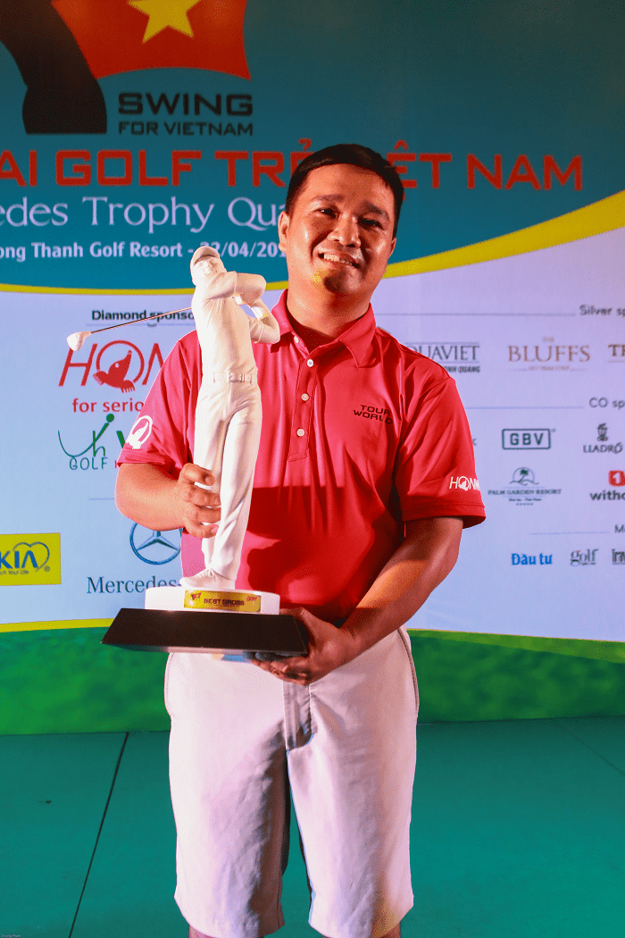 221 triệu đồng dành cho Quỹ Golf Trẻ từ giải golf  “Swing for Vietnam” 2016