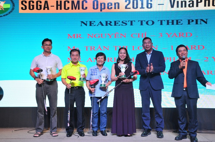 Golf thủ Andrew Hùng Phạm giành chức vô địch giải golf TP.HCM mở rộng 2016