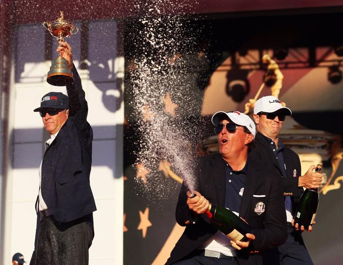 a_jutanugarn_1920_british16_d4_thanks (Copy)
