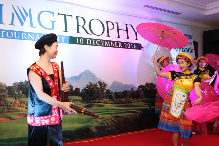 IMG Trophy7