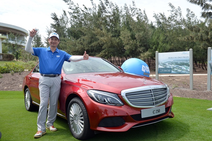 Golfer Trần Phương giành giải thưởng gần 7 tỷ đồng từ cú HIO tại hố 16 par 3
